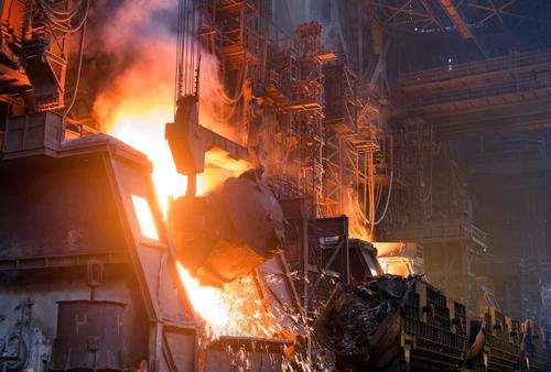 钢铁冶炼厂的熔融金属